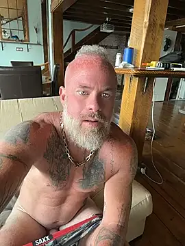 Snapshot of Muscledick40 chatting on July 16, 2026, 1:41 pm Muscledick40 online show from July 16, 2026, 1:41 pm