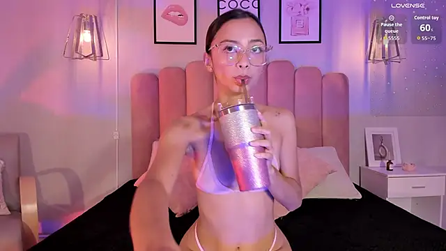 lena martinn online show from May 25, 2026, 7:23 pm