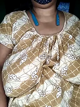 Snapshot of Shiyalsen chatting on November 26, 2025, 12:21 am Shiyalsen online show from November 26, 2025, 12:21 am