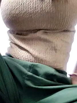 Snapshot of AnkitaVibes chatting on November 4, 2025, 5:06 pm AnkitaVibes online show from November 4, 2025, 5:06 pm