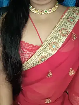Snapshot of Rashmi_011 chatting on July 11, 2026, 12:33 am Rashmi 011 online show from July 11, 2026, 12:33 am