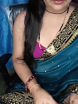 Snapshot of Rashmi_011 chatting on June 26, 2026, 12:27 am Rashmi 011 online show from June 26, 2026, 12:27 am