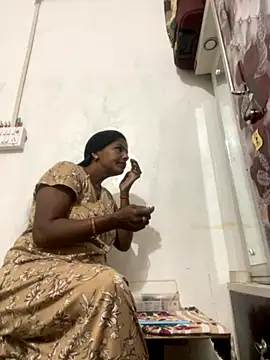 Sapnahot34 online show from November 28, 2025, 5:40 am