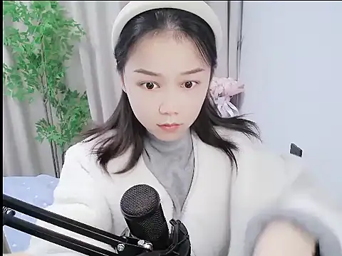 mili0923 online show from November 25, 2025, 6:58 am