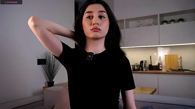 kayaangell online show from November 18, 2025, 3:54 am