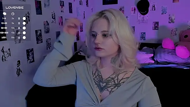 bixxxiz online show from November 13, 2025, 12:31 pm