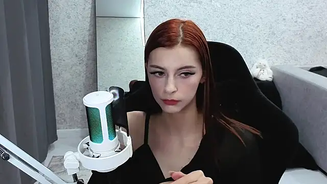 Snapshot of kitti_sweett chatting on October 5, 2025, 6:20 pm kitti sweett online show from October 5, 2025, 6:20 pm
