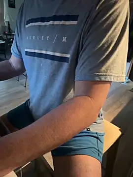 Snapshot of smkbustr chatting on November 27, 2025, 9:04 pm smkbustr online show from November 27, 2025, 9:04 pm