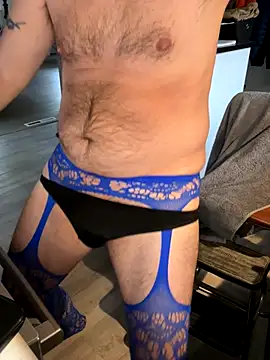 Snapshot of smkbustr chatting on October 30, 2025, 8:06 pm smkbustr online show from October 30, 2025, 8:06 pm