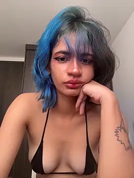 sukulaurens online show from April 6, 2026, 8:21 pm