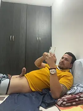 Snapshot of JX7NOVA chatting on October 28, 2025, 4:02 am JX7NOVA online show from October 28, 2025, 4:02 am