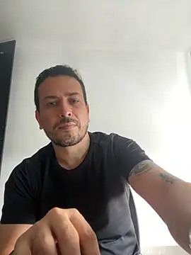 Snapshot of JX7NOVA chatting on November 4, 2025, 5:17 pm JX7NOVA online show from November 4, 2025, 5:17 pm