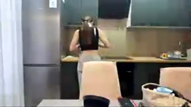 SunnySprinkle online show from October 11, 2025, 12:17 pm