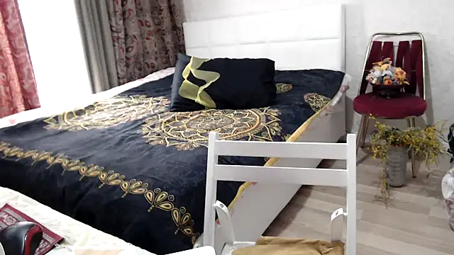 Arisa5000 online show from April 15, 2026, 6:19 am