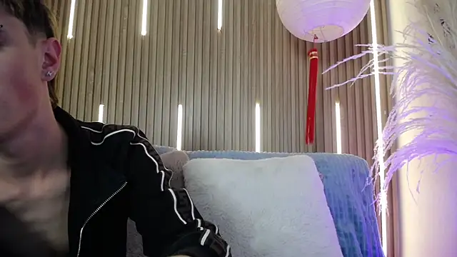 Snapshot of JackFrosst chatting on January 17, 2026, 8:12 pm JackFrosst online show from January 17, 2026, 8:12 pm