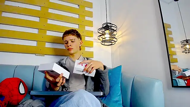 JackFrosst online show from January 8, 2026, 1:39 pm