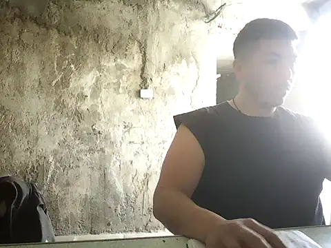 Lucius-08 online show from October 19, 2025, 3:26 pm