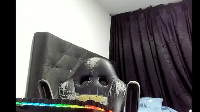 coolfriki online show from February 14, 2026, 11:05 pm