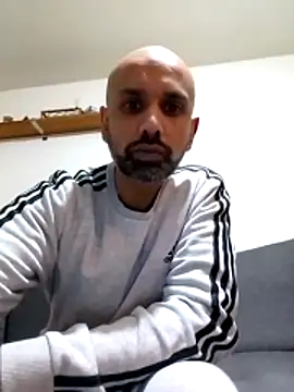 T1T012 online show from January 6, 2026, 12:03 am