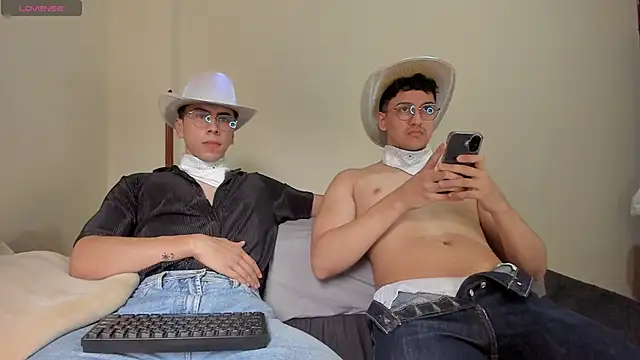 HeyJake  online show from October 31, 2025, 6:15 pm