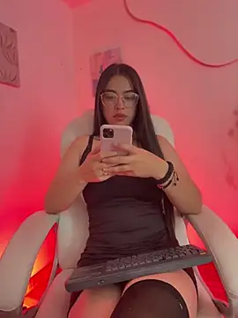 Iam Valentinaaa online show from October 8, 2025, 12:39 pm