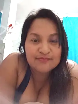 lucia00xx online show from December 15, 2025, 1:22 am