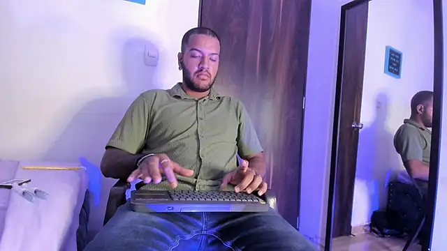 Dann 17  online show from November 1, 2025, 5:14 am