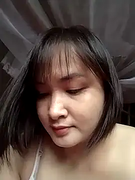 Snapshot of Jeassi-sica chatting on October 24, 2025, 5:17 am Jeassi-sica online show from October 24, 2025, 5:17 am