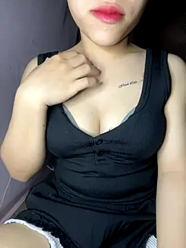 Lyly69699 online show from November 11, 2025, 2:01 pm