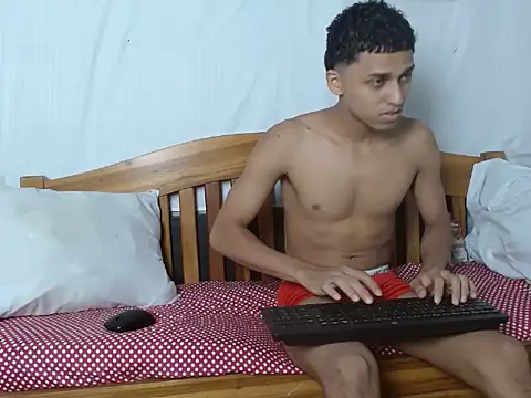 deivy skinny01 online show from October 12, 2025, 8:43 pm