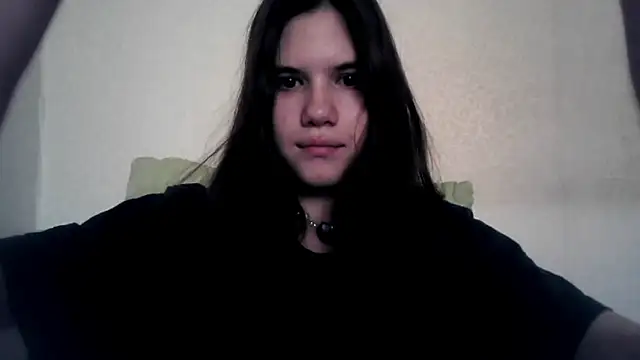 AlmetaBradicich online show from October 21, 2025, 6:46 am