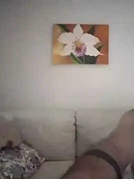 tatatoooooo online show from January 12, 2026, 7:42 pm