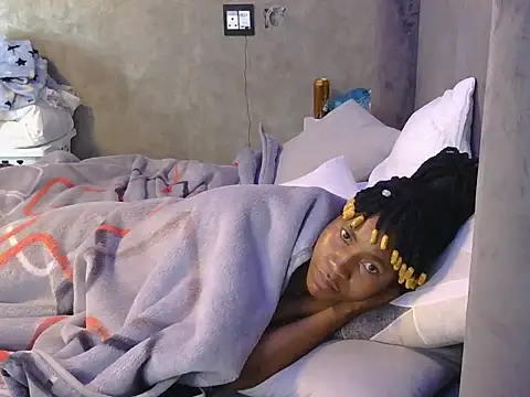 petite queenx online show from October 13, 2025, 5:09 am