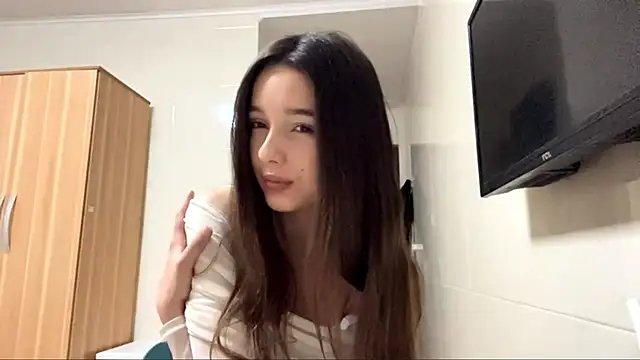 ZaidaKellner online show from November 19, 2025, 9:53 am