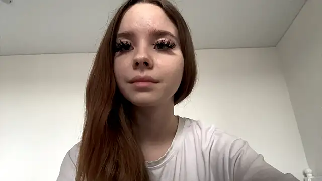 EhtelBiondi online show from November 23, 2025, 8:24 am