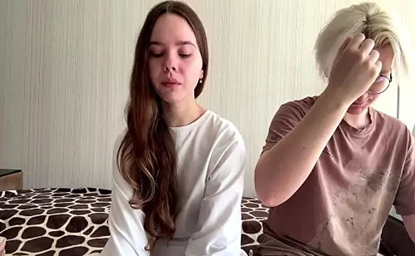 EhtelBiondi online show from April 5, 2026, 7:26 am