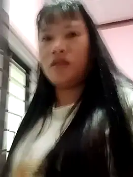 Snapshot of TrangNemo chatting on October 8, 2025, 11:38 pm TrangNemo online show from October 8, 2025, 11:38 pm