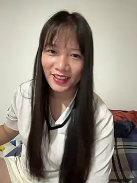 TrangNemo online show from November 17, 2025, 12:36 am