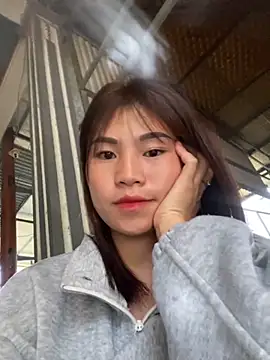 Mylinh- online show from November 7, 2025, 12:04 am