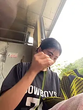 Mylinh- online show from October 8, 2025, 9:22 am