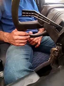 zfrylmz online show from November 4, 2025, 4:05 am