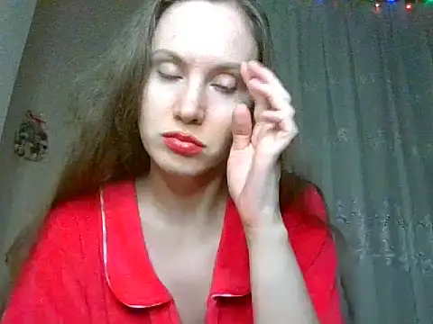 Snapshot of Lynirina chatting on May 19, 2026, 8:38 pm Lynirina online show from May 19, 2026, 8:38 pm