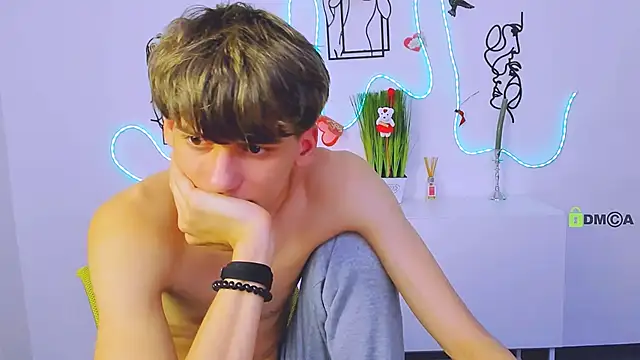 Snapshot of rico_steel chatting on February 17, 2026, 9:34 pm rico steel online show from February 17, 2026, 9:34 pm