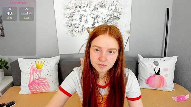 Evarey  online show from November 19, 2025, 5:29 am