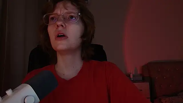 Snapshot of emymayy chatting on March 16, 2026, 11:03 am emymayy online show from March 16, 2026, 11:03 am