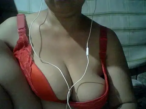 xxxsuckyourdick4u online show from April 23, 2026, 3:13 am