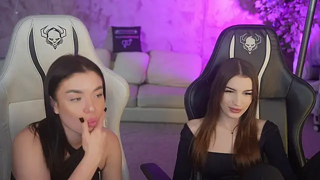 Jane Love054 online show from December 1, 2025, 3:35 pm