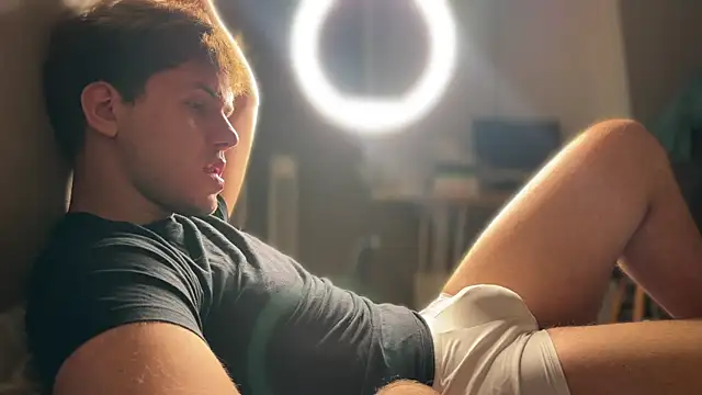 Snapshot of mynameischris chatting on October 8, 2025, 9:04 pm mynameischris online show from October 8, 2025, 9:04 pm