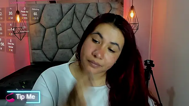 Addyy 02 online show from May 19, 2026, 6:48 pm