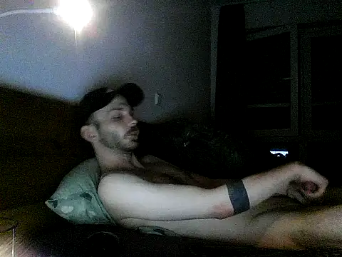 MolleDolle online show from October 26, 2025, 3:40 am